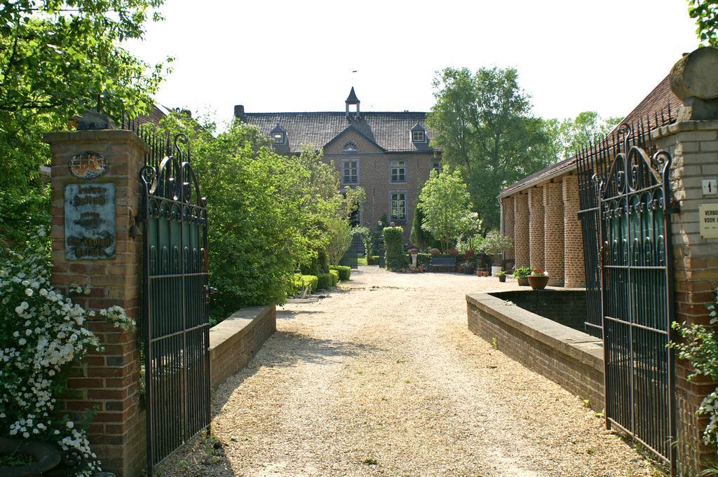 Chateau Holtum 호텔 본 외부 사진